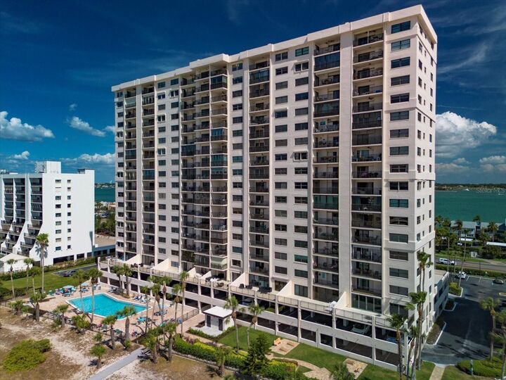 Property Photo: 1270 Gulf Blvd 505 FL 33767