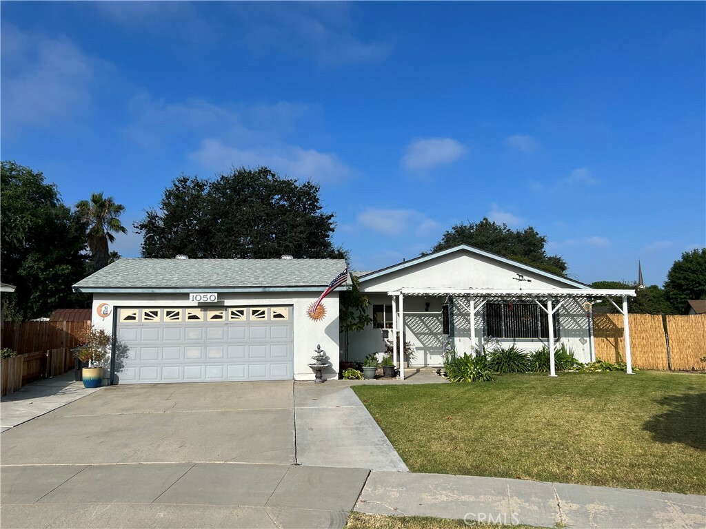 Property Photo:  1050 Dorothy Court  CA 93446 