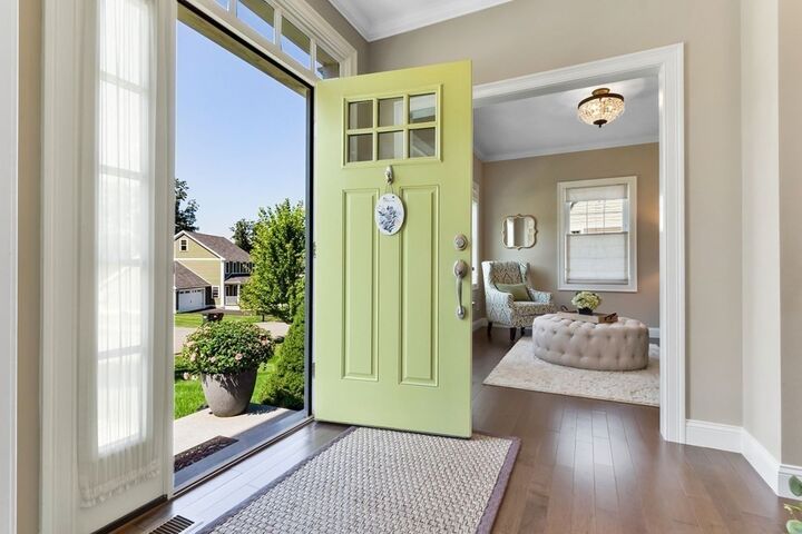 Property Photo:  6 Locke Hill Ln  MA 01913 