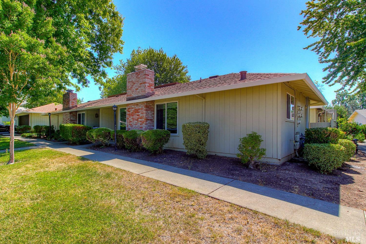 Property Photo:  176 Mountain Vista Circle  CA 95409 