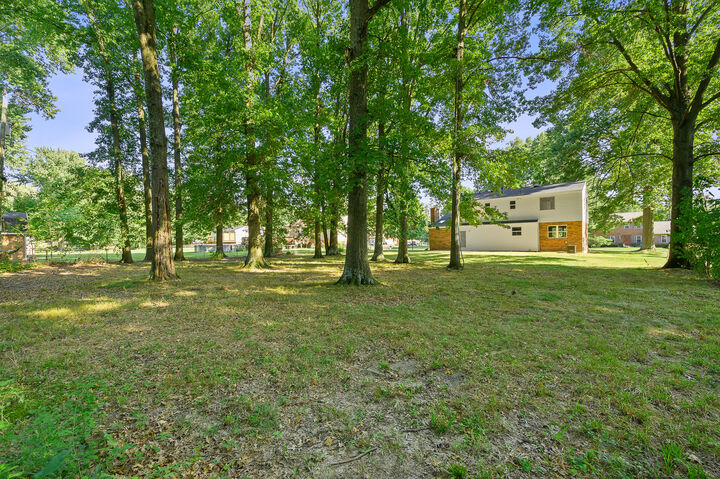 806 Picket Way  Cincinnati OH 45245 photo