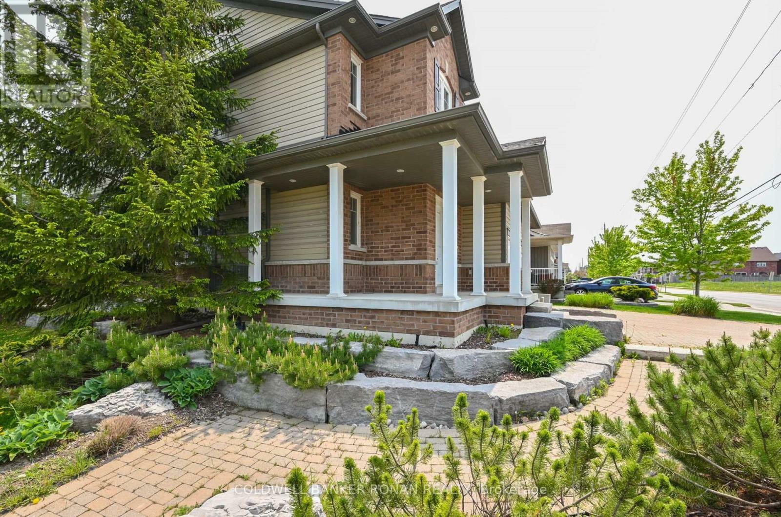 Property Photo: 197 King Street South ON L9R0A8