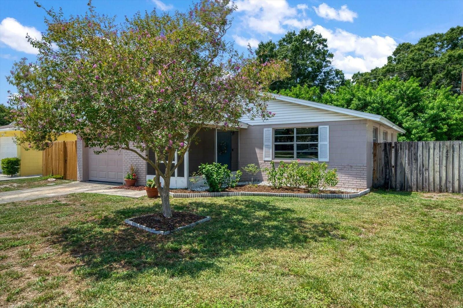 Property Photo:  8696 91st Street N  FL 33777 