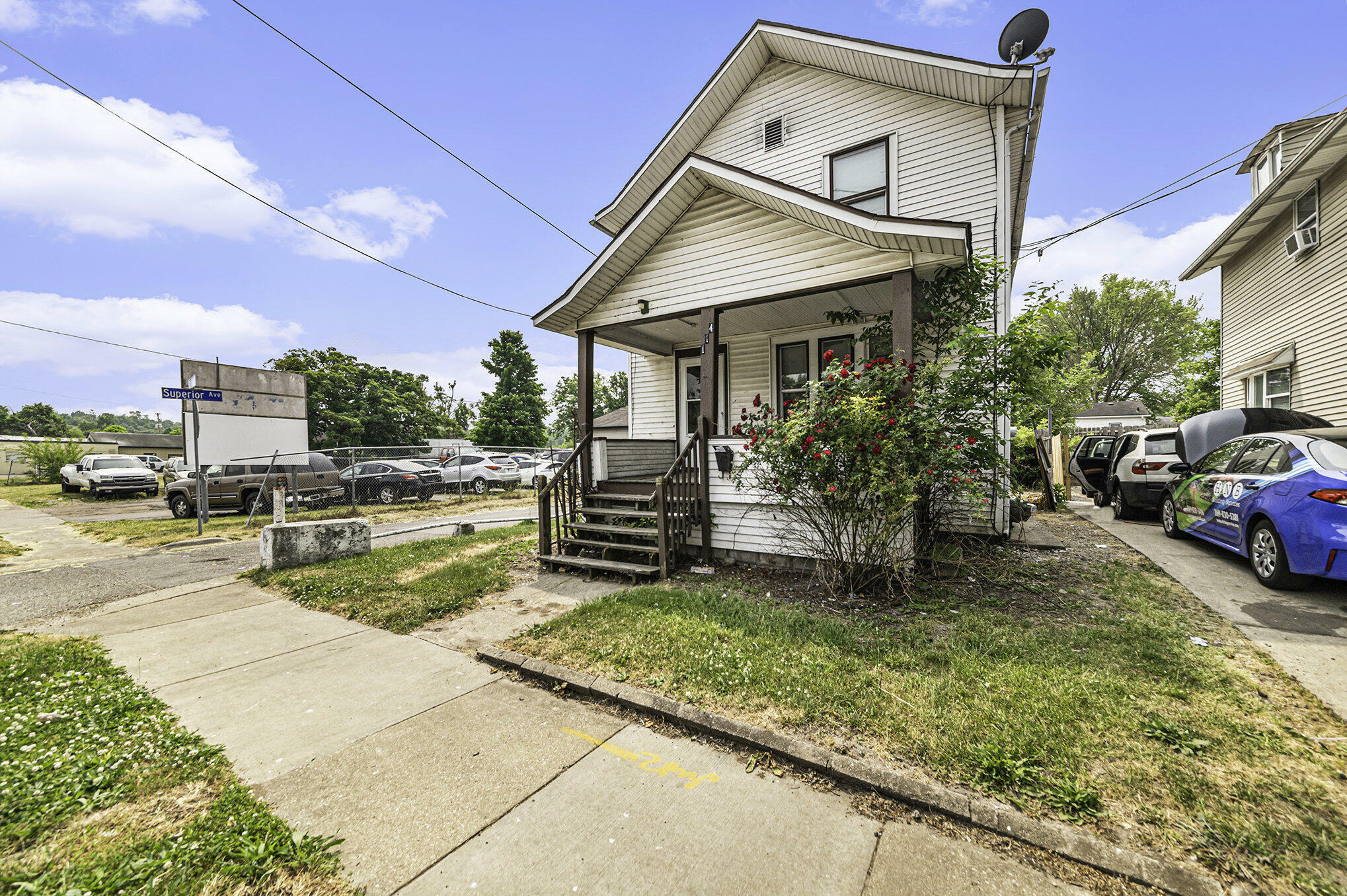 Property Photo: 114 E Alcott Street MI 49001