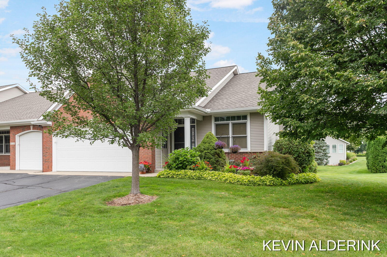 Property Photo:  4733 Charleston Court  MI 49423 