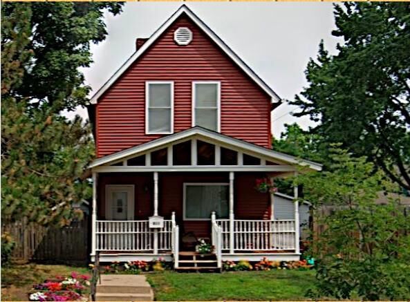 Property Photo: 810 E 36th Street MN 55407
