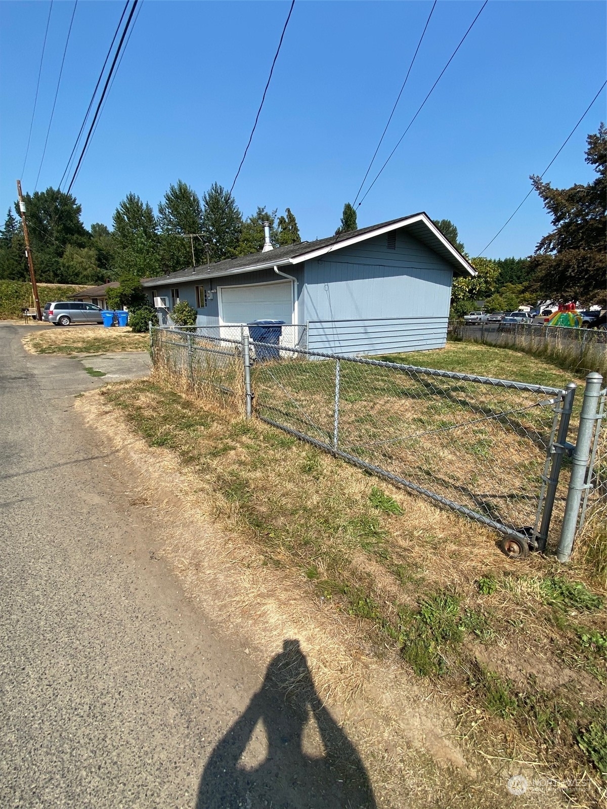 Property Photo:  1001 Oak Street  WA 98626 