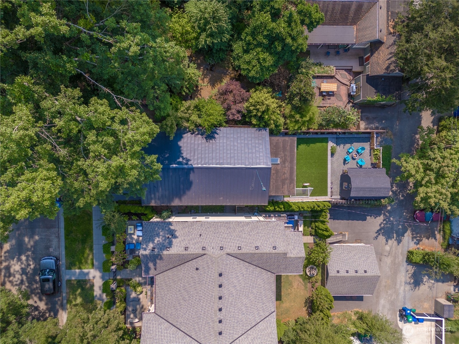 Property Photo: 815 33rd Avenue E WA 98112