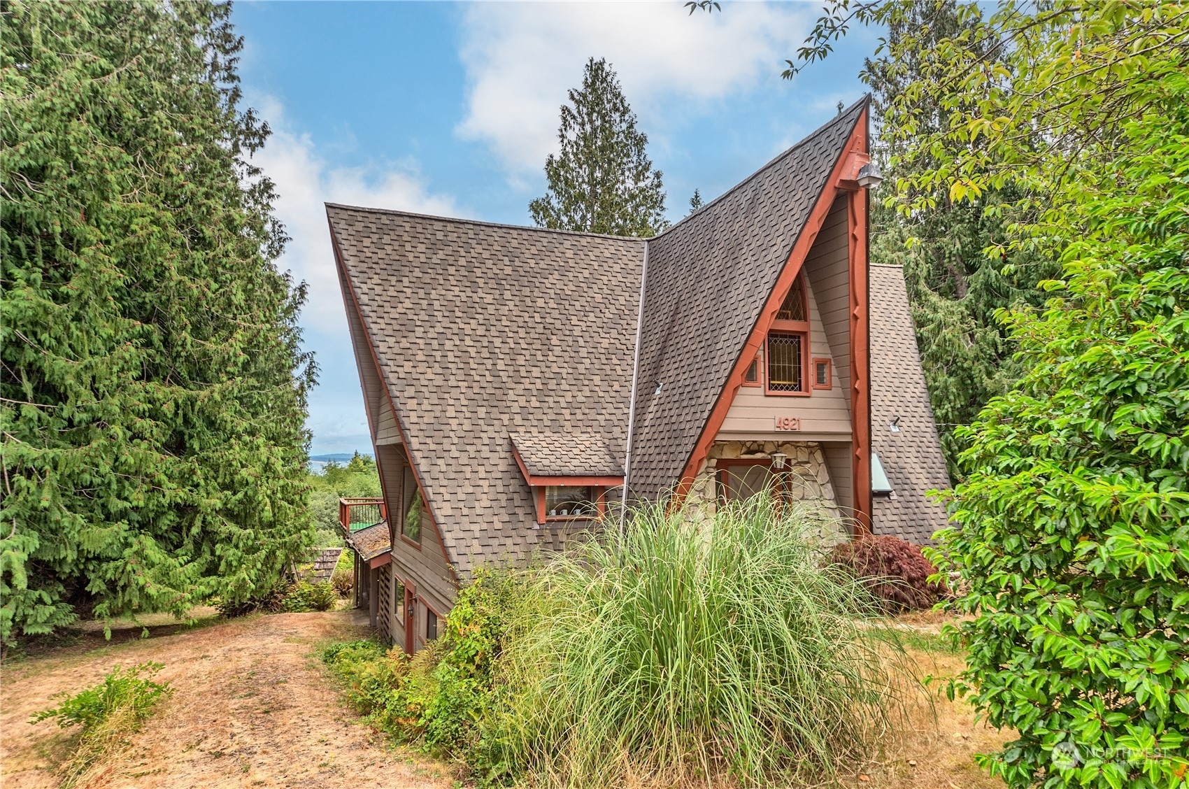 Property Photo:  4921 Oak Bay Road  WA 98365 