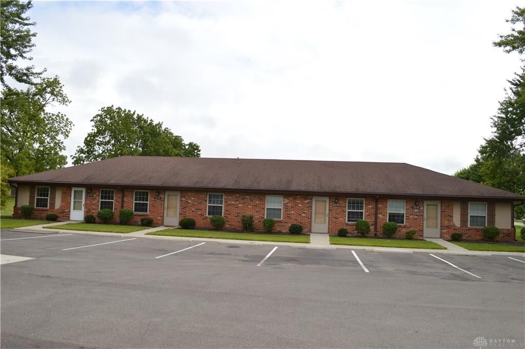 Property Photo: 8338 Woodgrove Court OH 45458