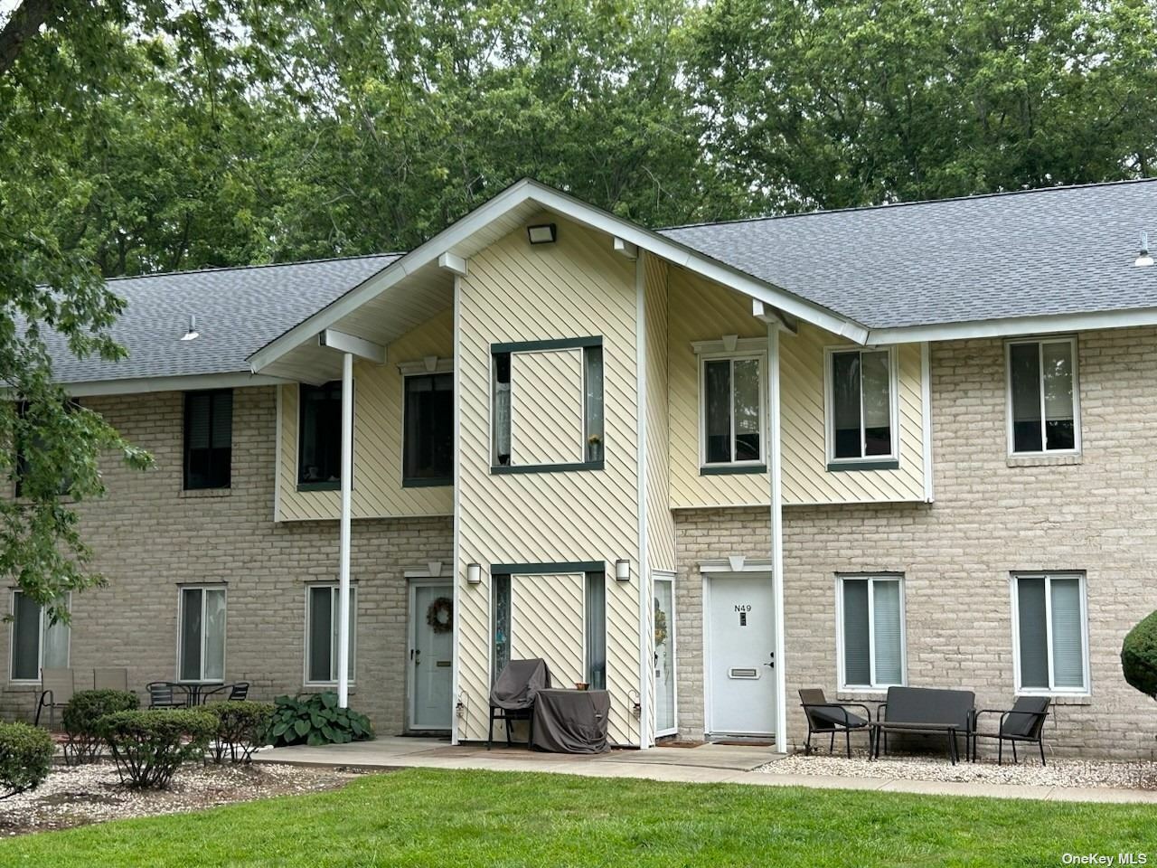 Property Photo: 48 Navajo Court 48 NY 11727