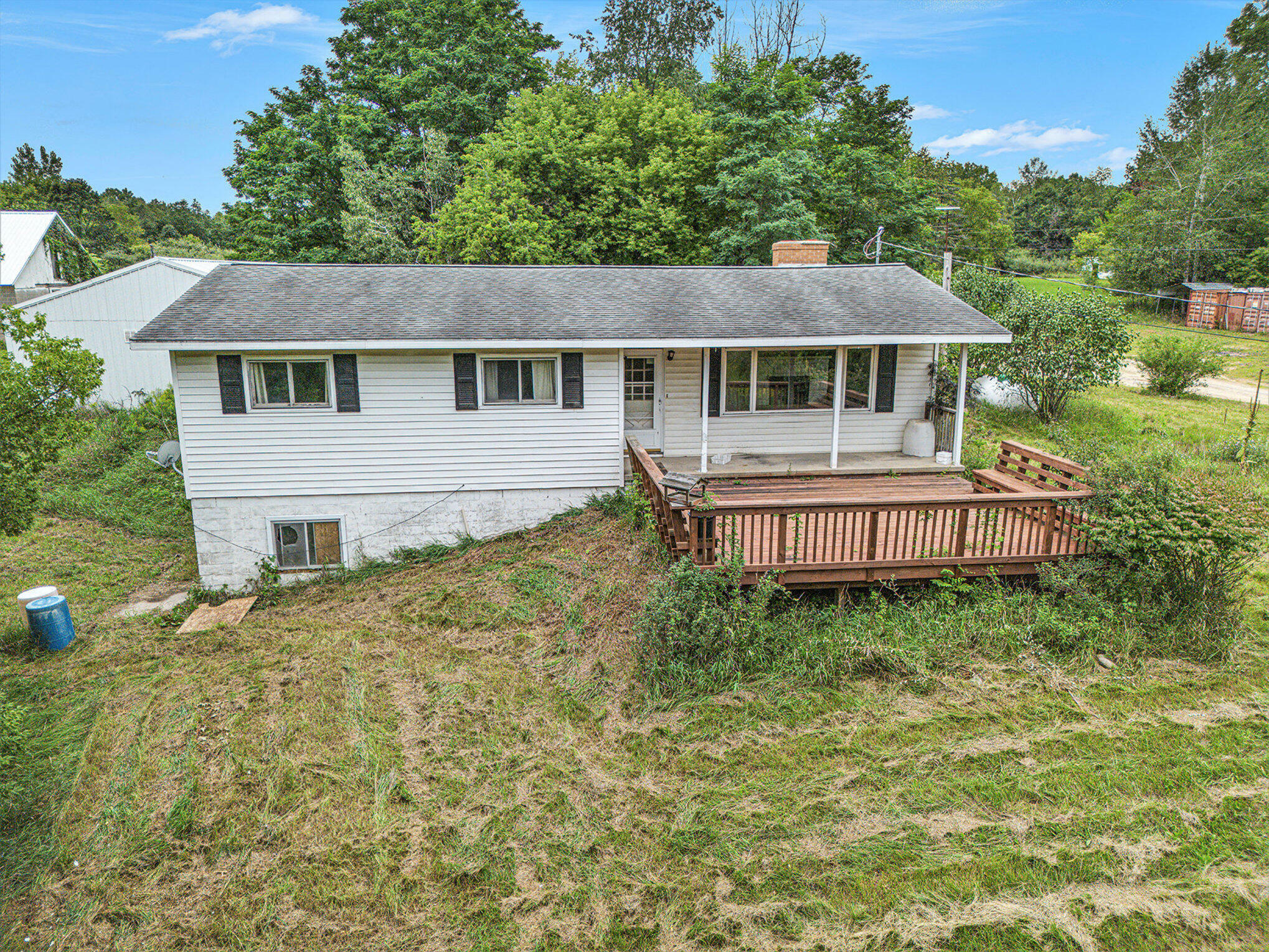 Property Photo:  1064 S Sheridan Road  MI 48888 