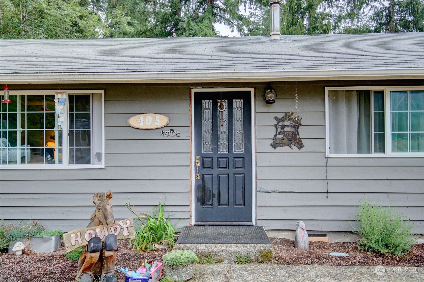 Property Photo: 405 Sauk Avenue WA 98241
