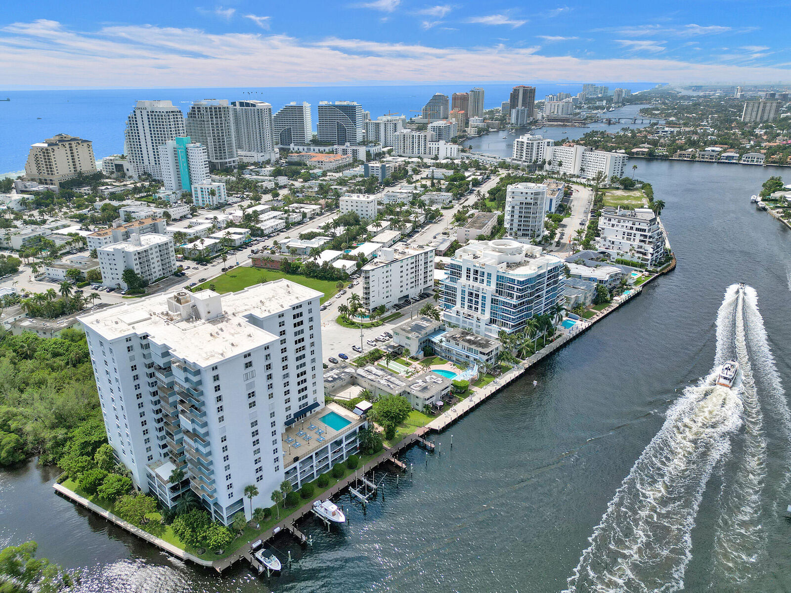 Property Photo: 777 Bayshore Drive 1404 FL 33304