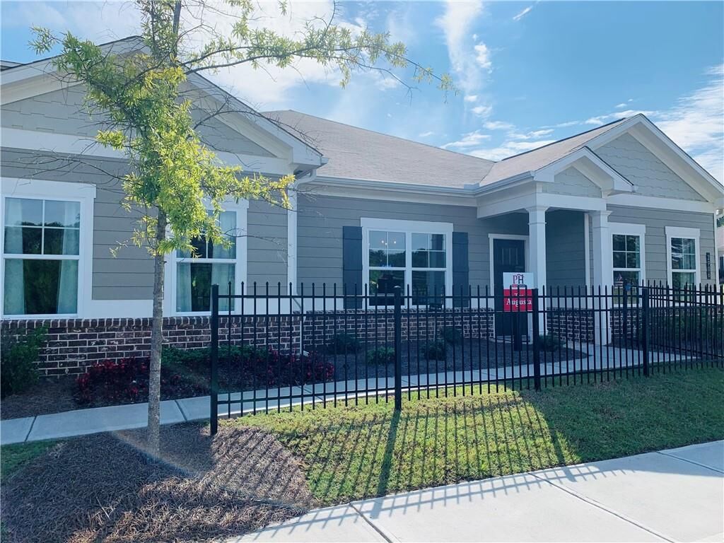 Property Photo: 2906 Rambler Drive GA 30052