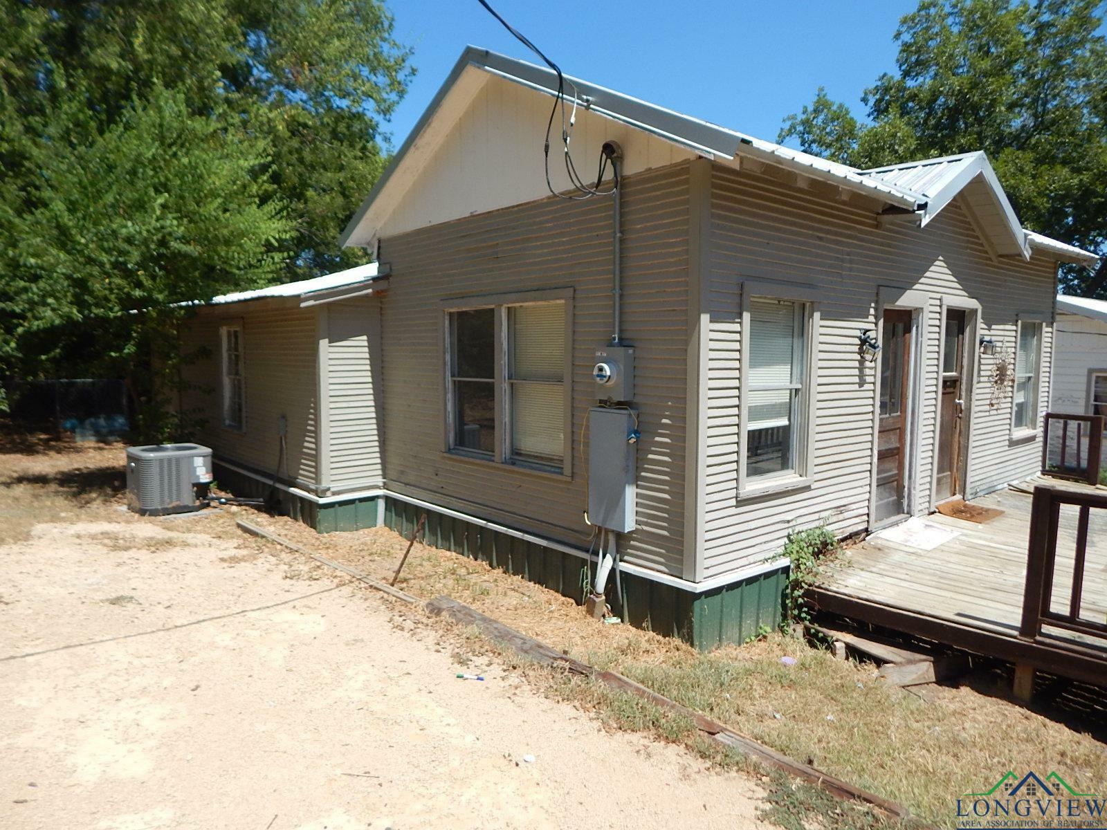 Property Photo:  204 Gage Rd  TX 75755 
