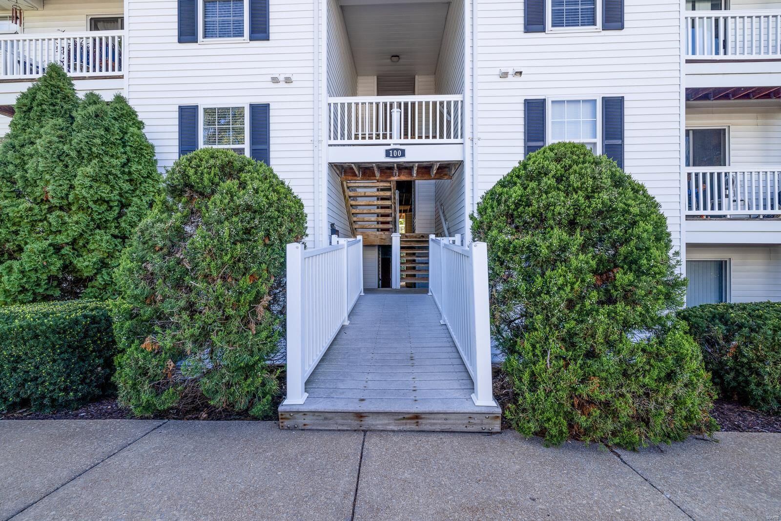 Property Photo: 100 Jubilee Hill Drive G MO 63040