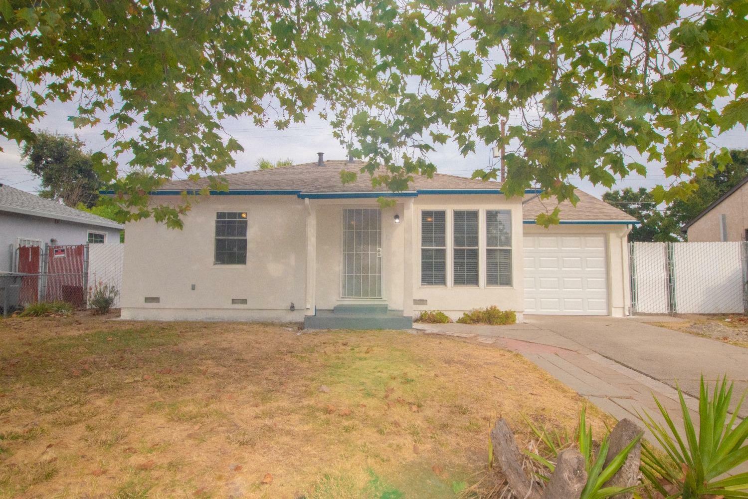 Property Photo:  5925 McLaren Avenue  CA 95822 