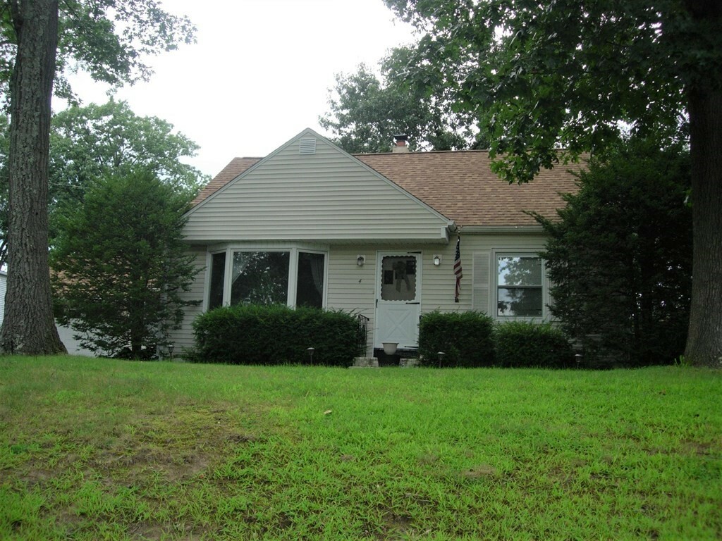 Property Photo: 4 Ridgeview Rd MA 01089