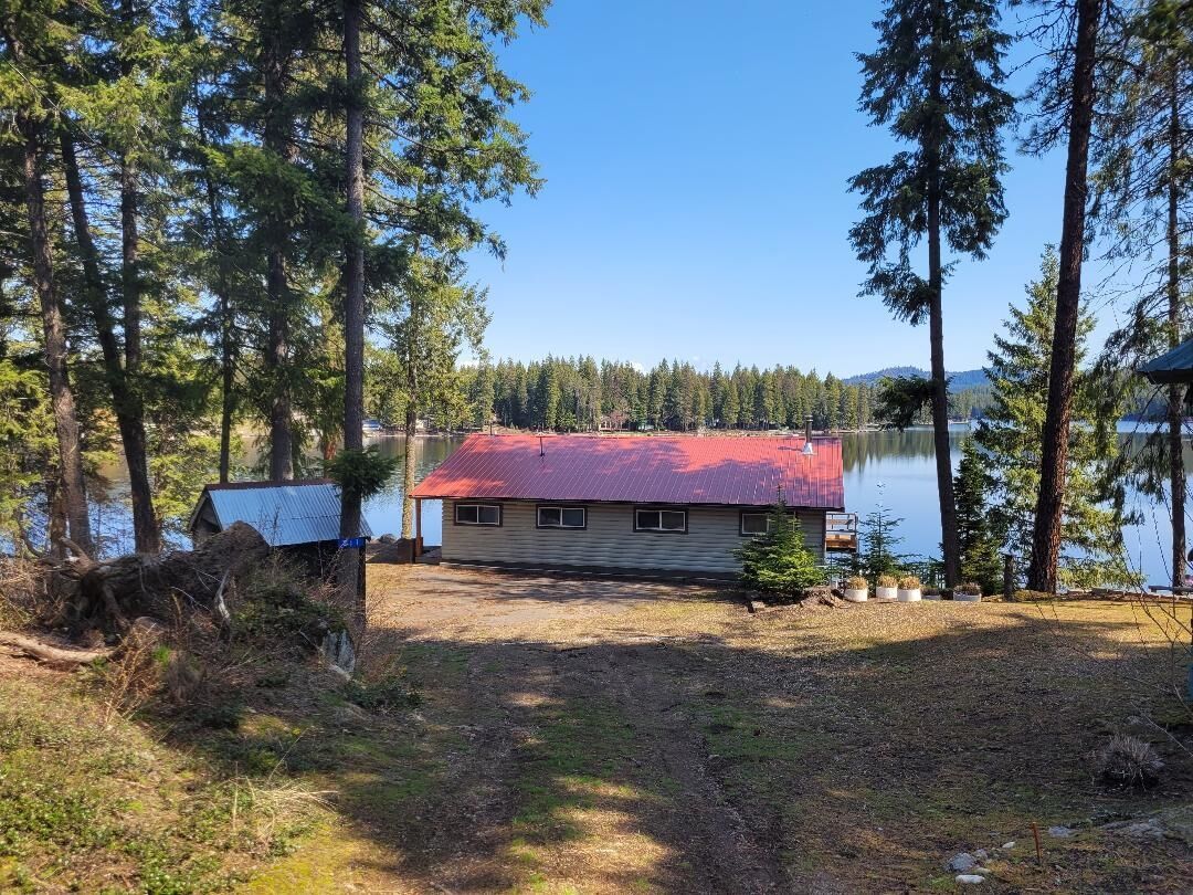 Property Photo:  233 N Mountain View Dr  WA 99156 