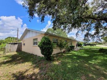 Property Photo:  170 Alpine Court  FL 34208 