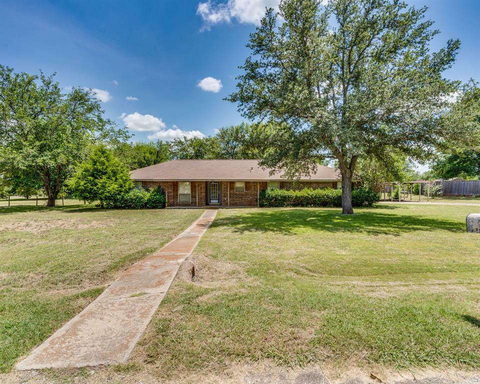 Property Photo:  103 Meadowwood Lane  TX 75154 