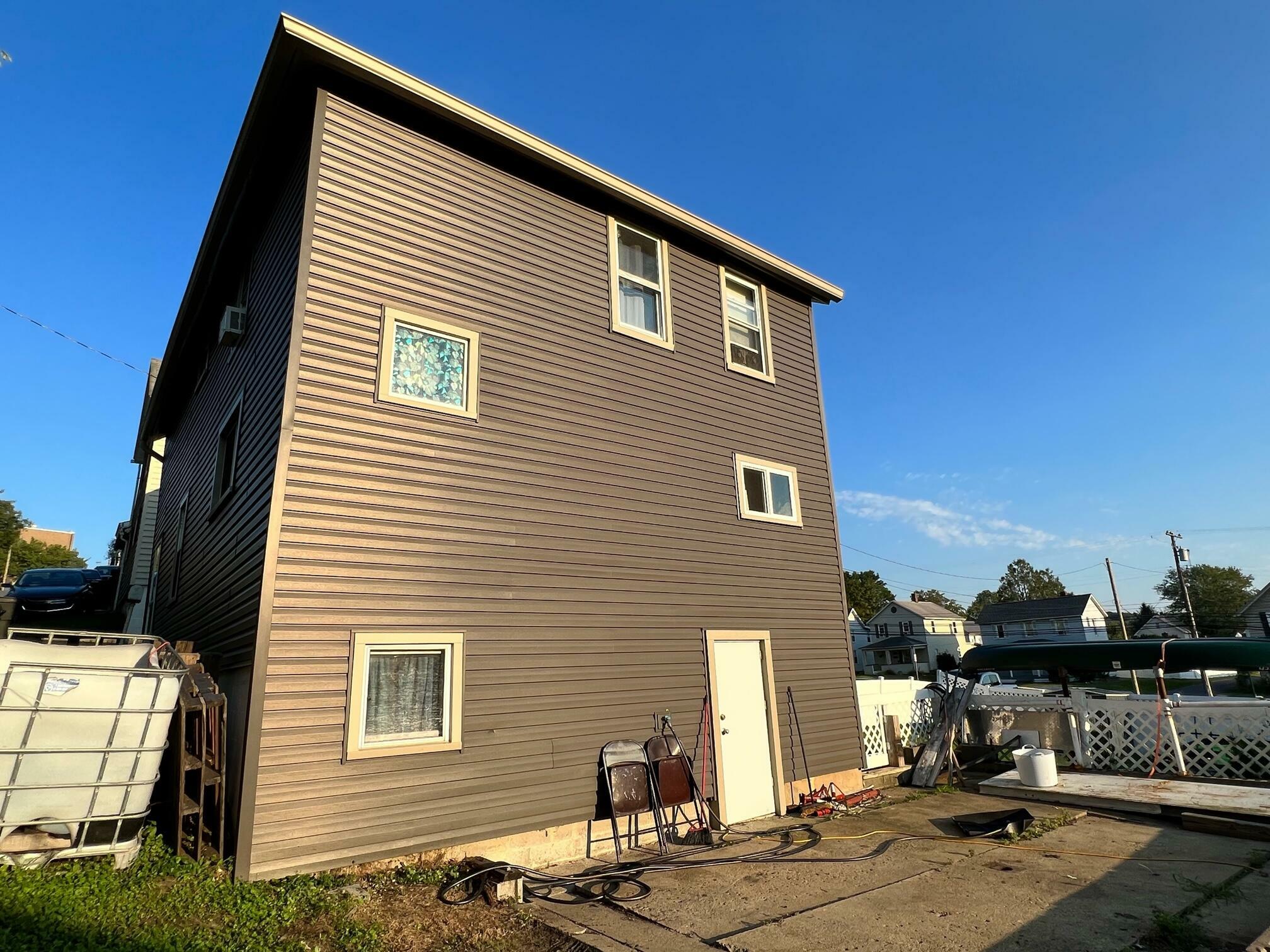 Property Photo: 517 Maple Ave PA 15801