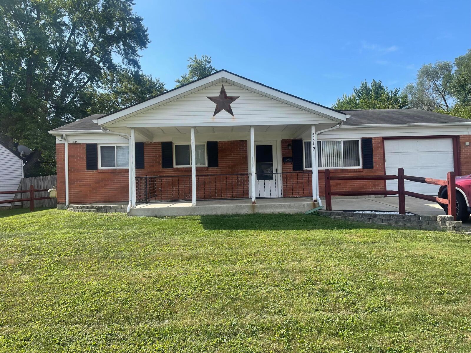 Property Photo:  5349 Sedalia Drive  OH 43232 