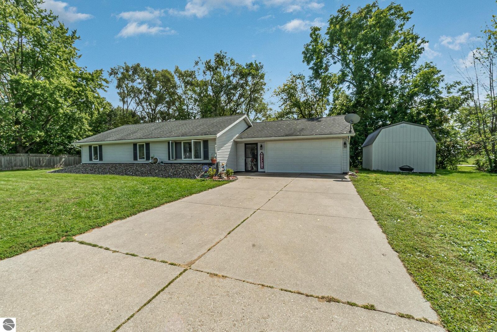 Property Photo: 121 Crane Street MI 48801