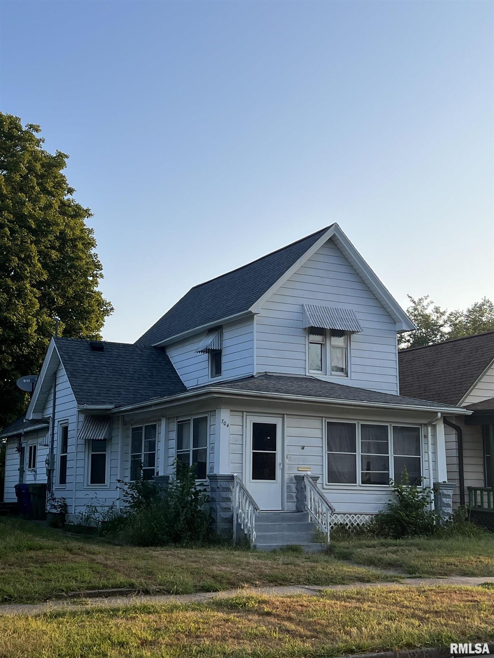 Property Photo: 704 9th Avenue South IA 52732