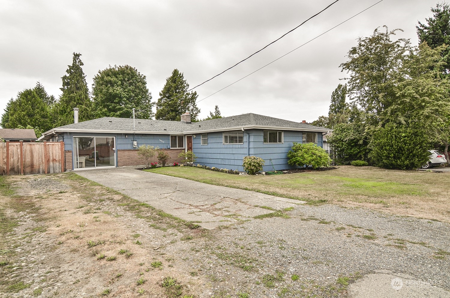 Property Photo: 13317 6th Avenue SW WA 98146