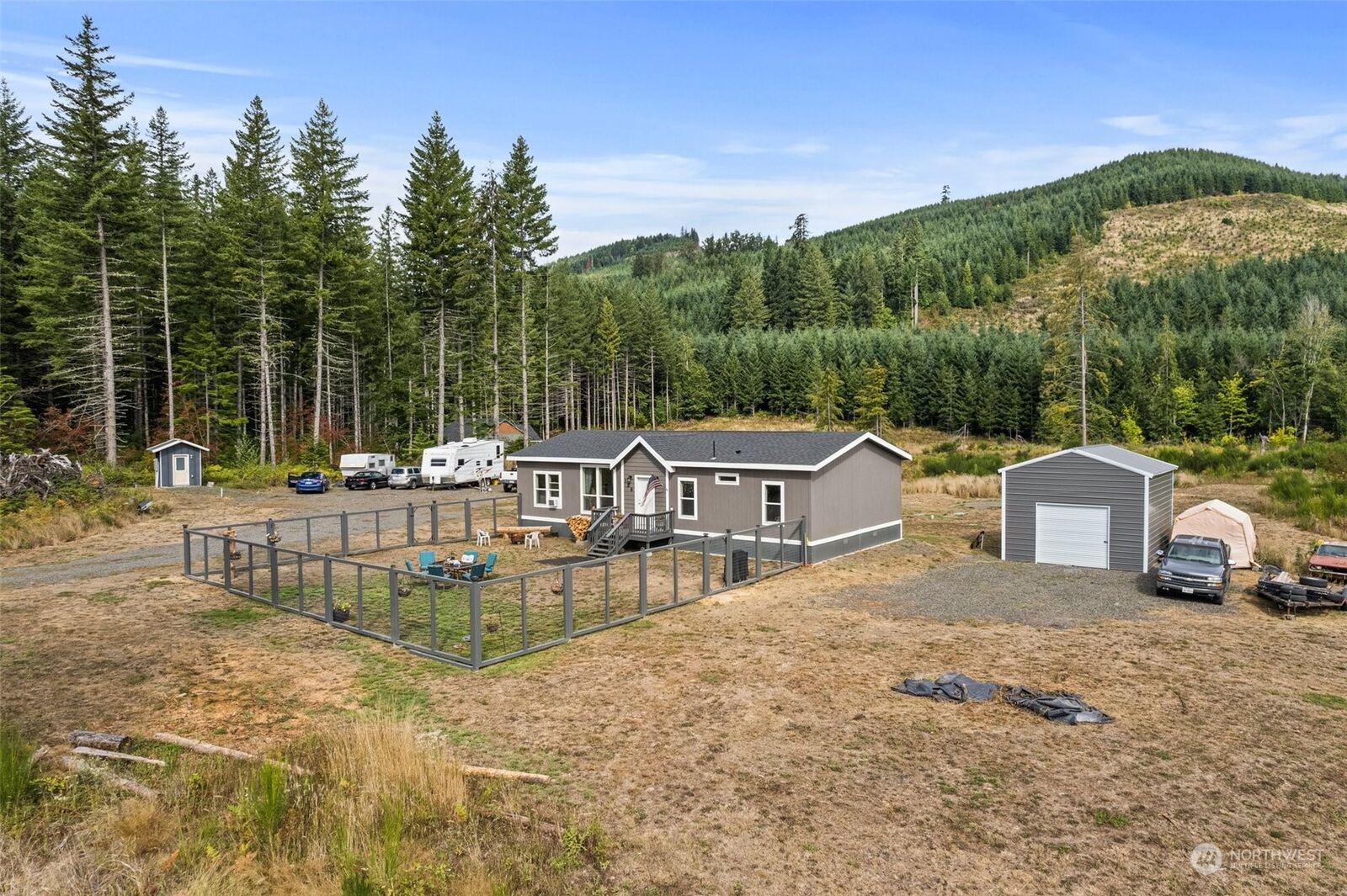 Property Photo: 178 Cropsey Drive WA 98937
