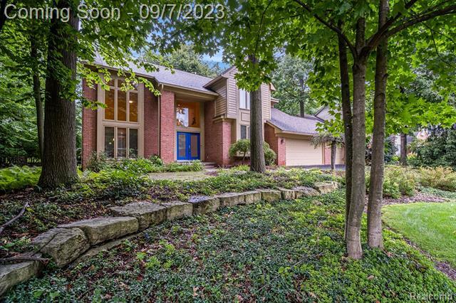 Property Photo: 7295 Village Square Drive MI 48322