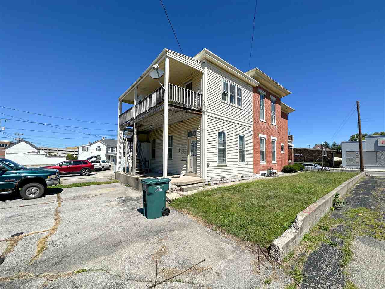 Property Photo:  126 S 8th St  IN 47374 