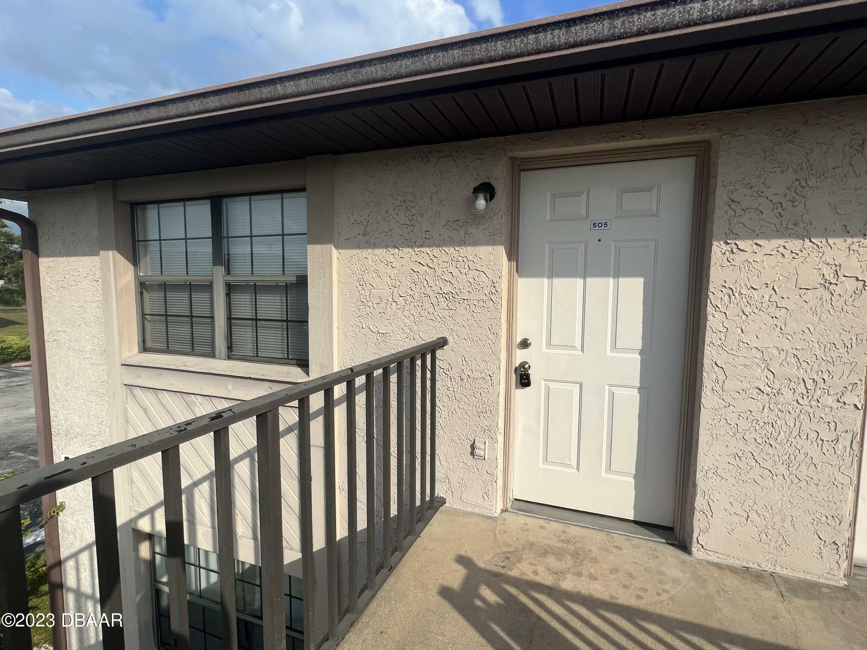Property Photo: 1290 9th Street 505 FL 32117
