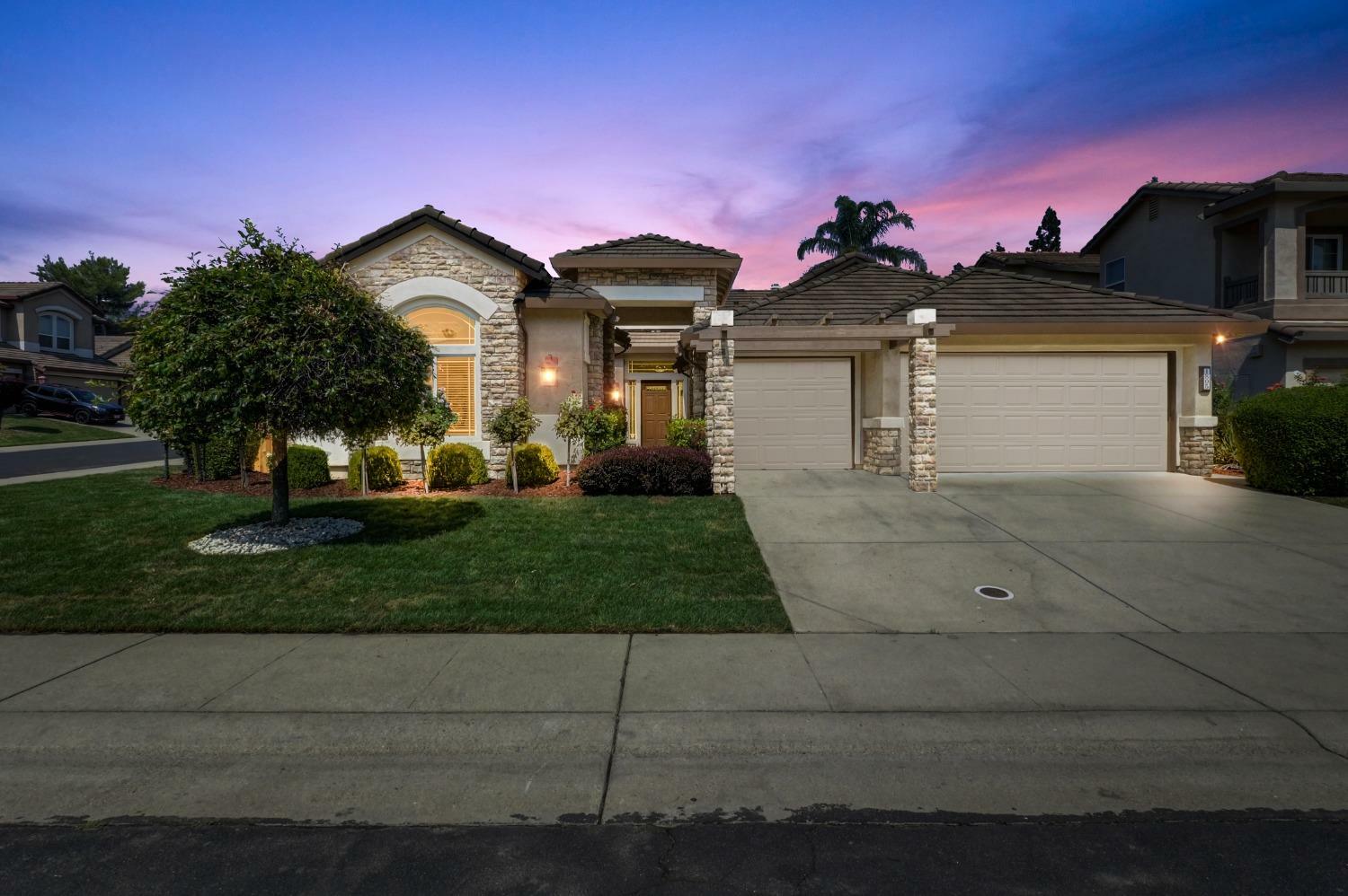 Property Photo:  1805 Grazziani Way  CA 95661 