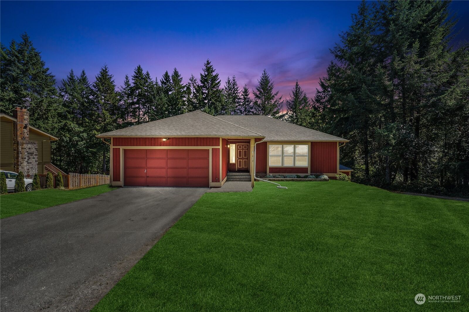 Property Photo: 668 SW Littletree Circle WA 98367