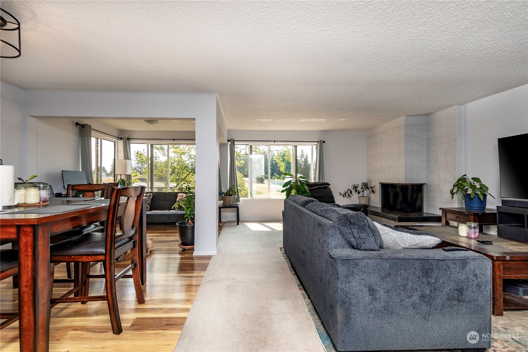 Property Photo: 5915 Highway Place 305 WA 98203