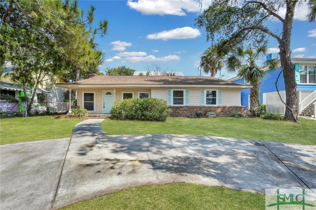 Property Photo: 210 2nd Avenue GA 31328