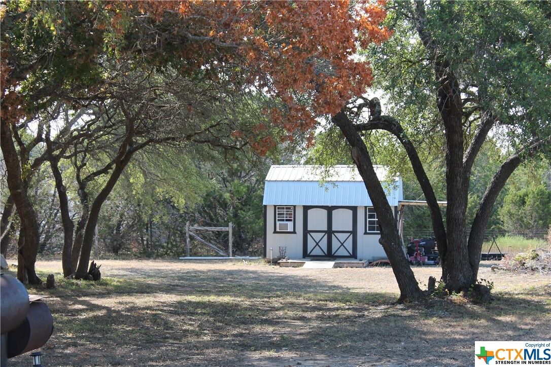 Property Photo: 216 Ruby Drive TX 78633