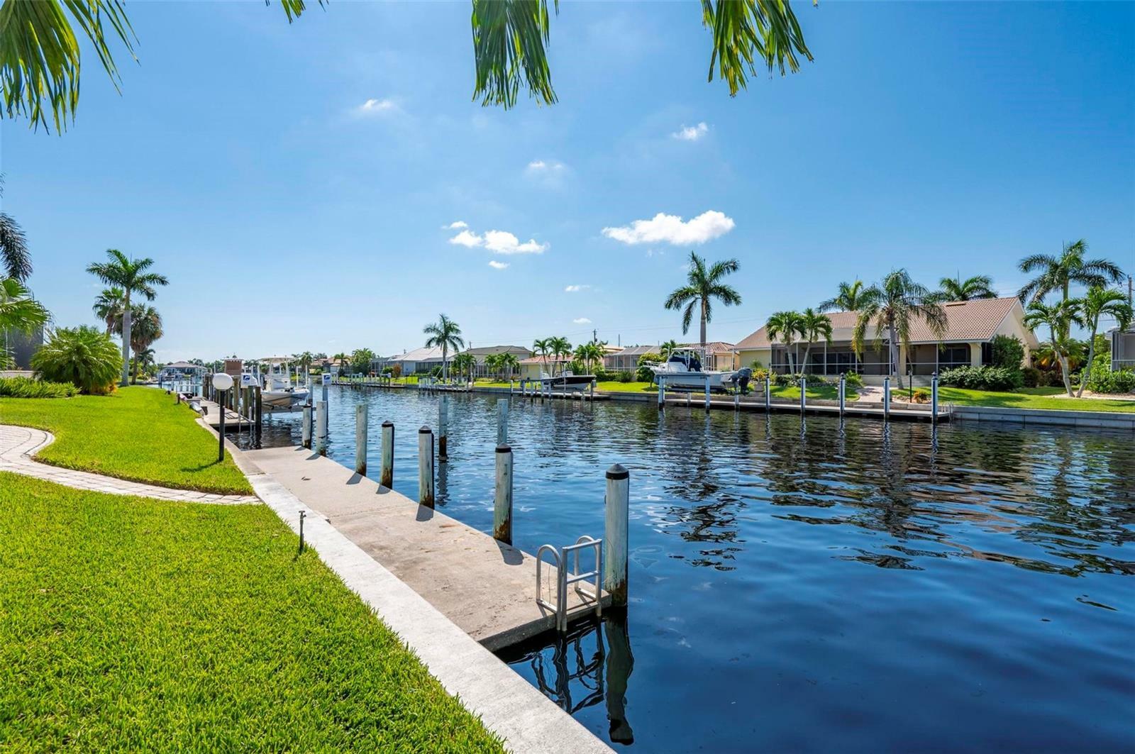 Property Photo:  2505 Rio Tiber Drive  FL 33950 