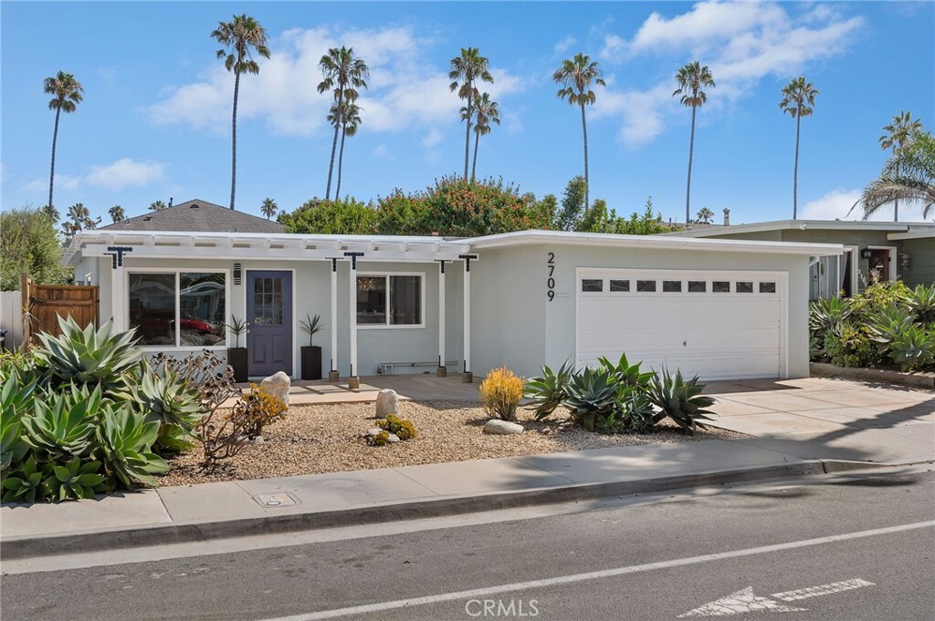 Property Photo:  2709 Pierpont Boulevard  CA 93001 