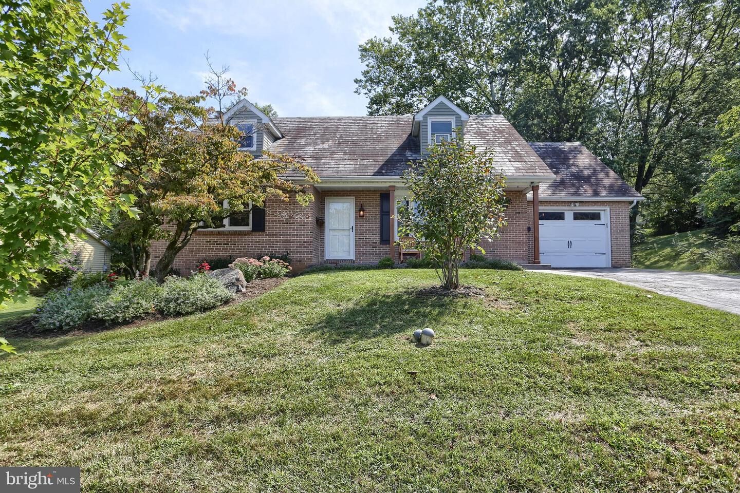 Property Photo:  429 S President Avenue  PA 17603 