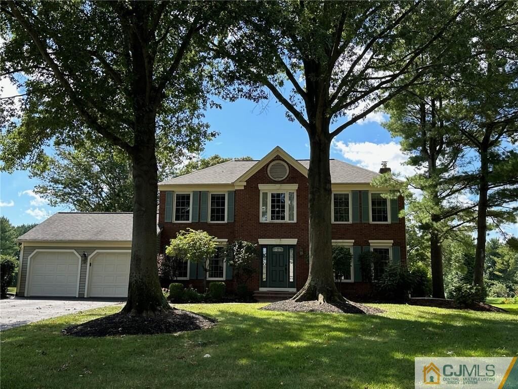 Property Photo:  10 Hancock Court  NJ 08536 