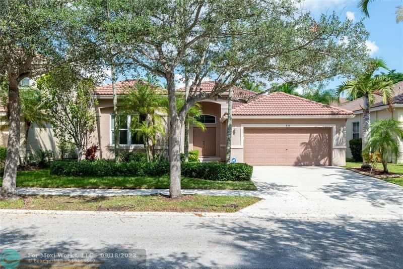 Property Photo:  858 Vanda Ter.  FL 33327 