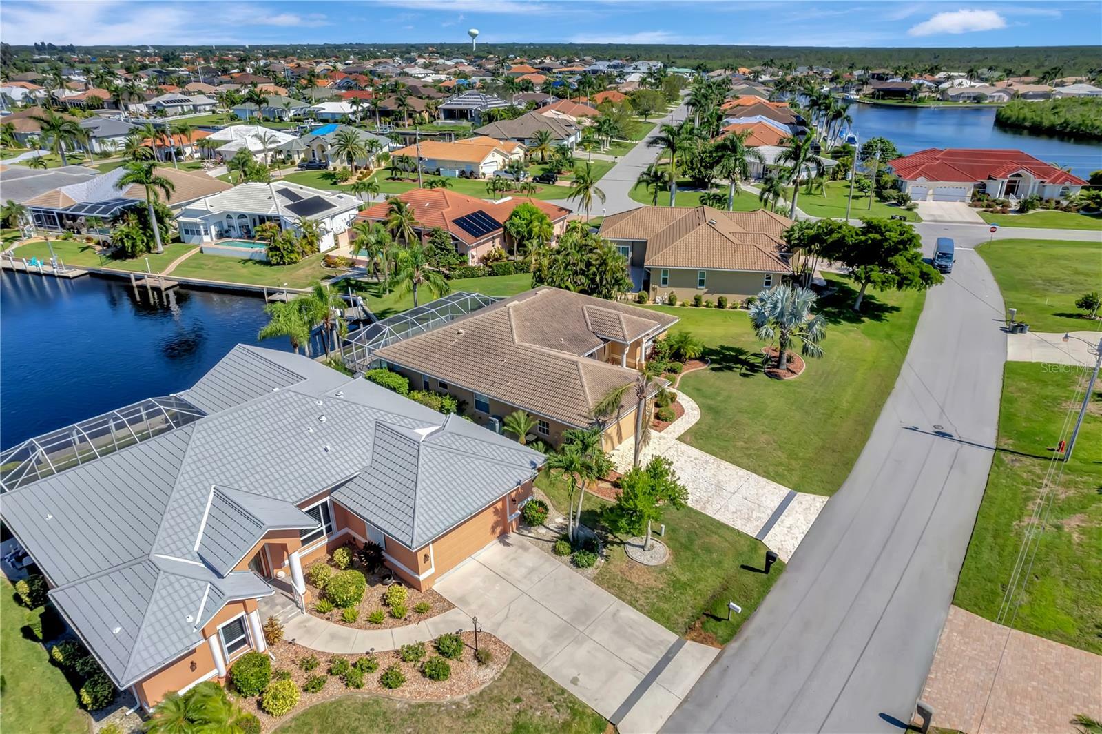 Property Photo: 4018 Bastia Court FL 33950