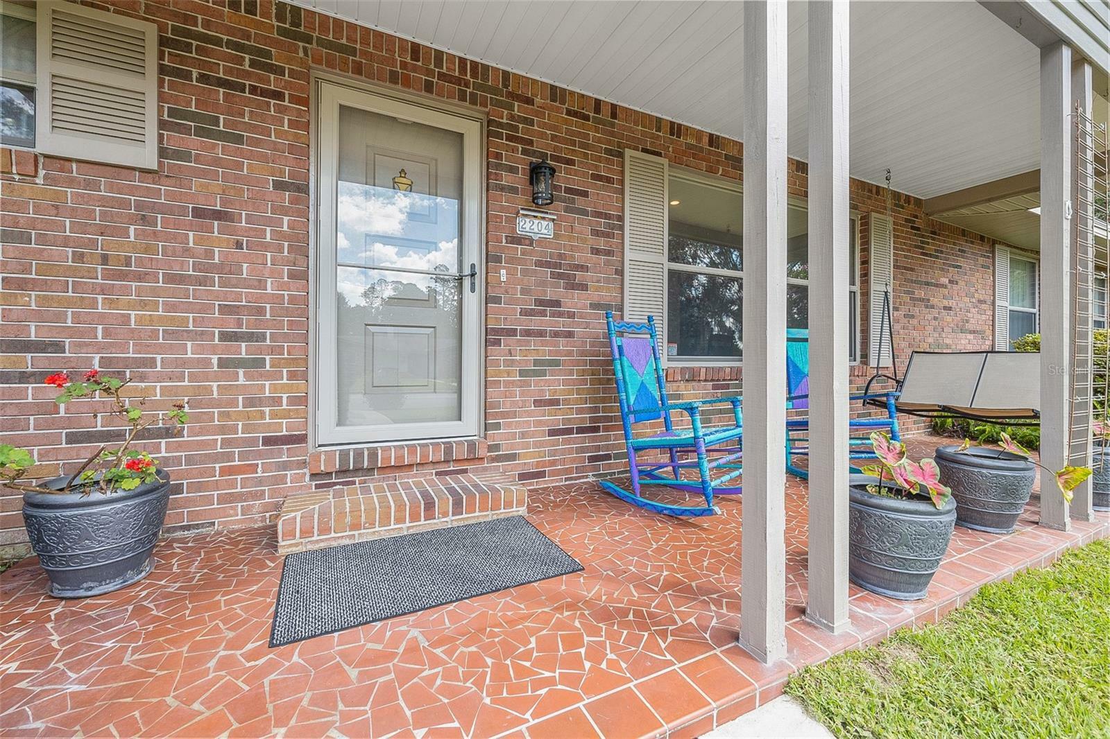 Property Photo: 2204 NW 21st Place FL 32605