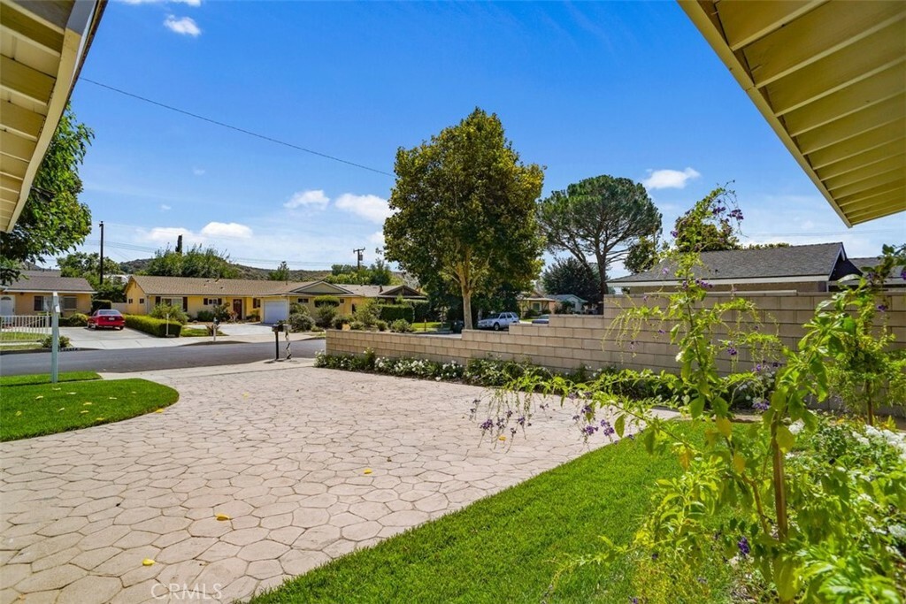 Property Photo:  22515 Paraguay Drive  CA 91350 