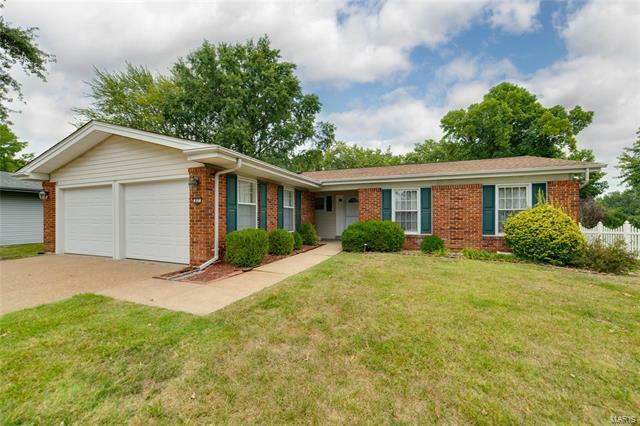 Property Photo:  837 Coach Light Lane  MO 63042 