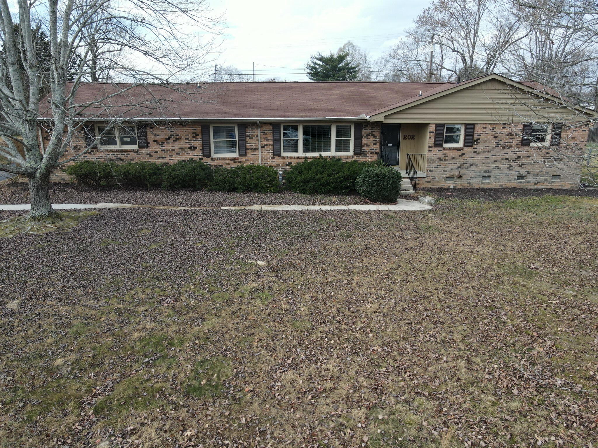 Property Photo:  202 Greenfield Ave  TN 37388 